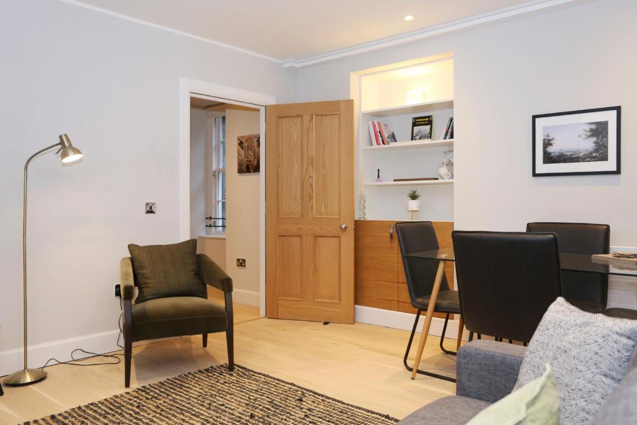 Joivy Modern And Airy Flat On The Historic Royal Mile Apartman EDI Kültér fotó