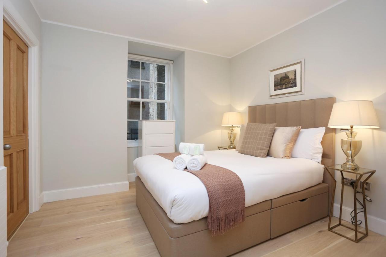 Joivy Modern And Airy Flat On The Historic Royal Mile Apartman EDI Kültér fotó