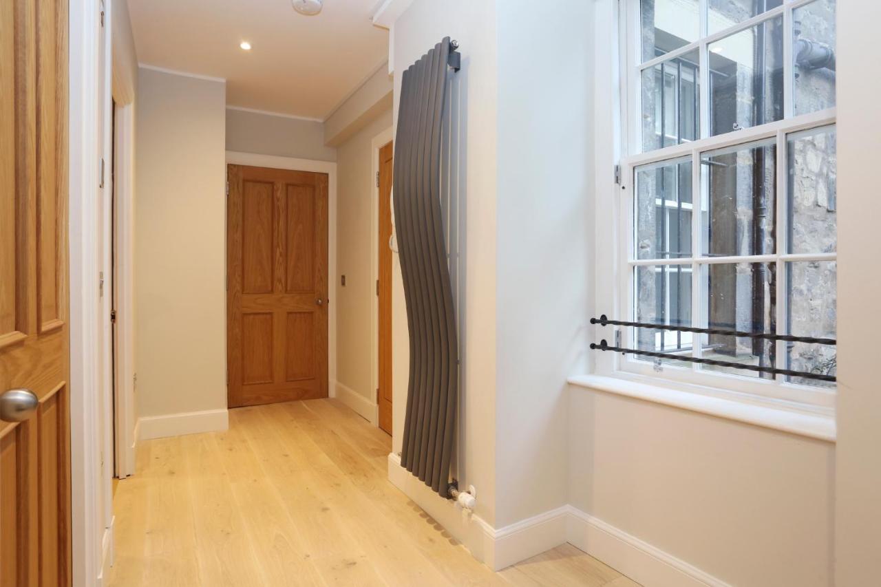 Joivy Modern And Airy Flat On The Historic Royal Mile Apartman EDI Kültér fotó