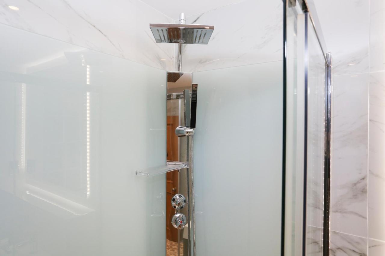 Joivy Modern And Airy Flat On The Historic Royal Mile Apartman EDI Kültér fotó